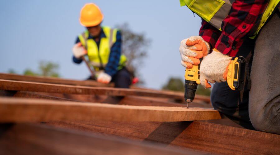 Professional gutter cleaning in Hewitt, WI